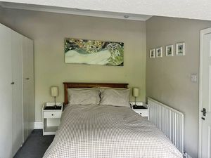 Photo 5- click for photo gallery